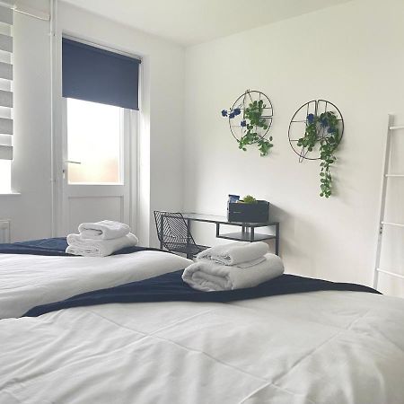 Lovely 1 Bed Home Near Hospital, With Parking & Garden Work Contractor Leisure, Sapphire Cambridge  Luaran gambar